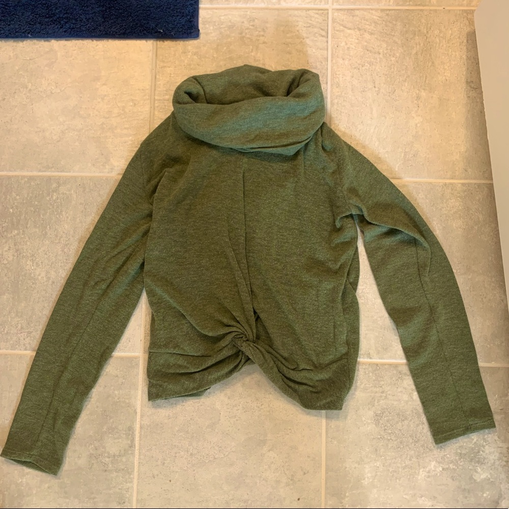 Green turtleneck sweater - Colette - size small